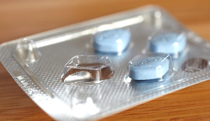 In den verschiedenen Angriffspunkten durch verschiedene Präparate an.